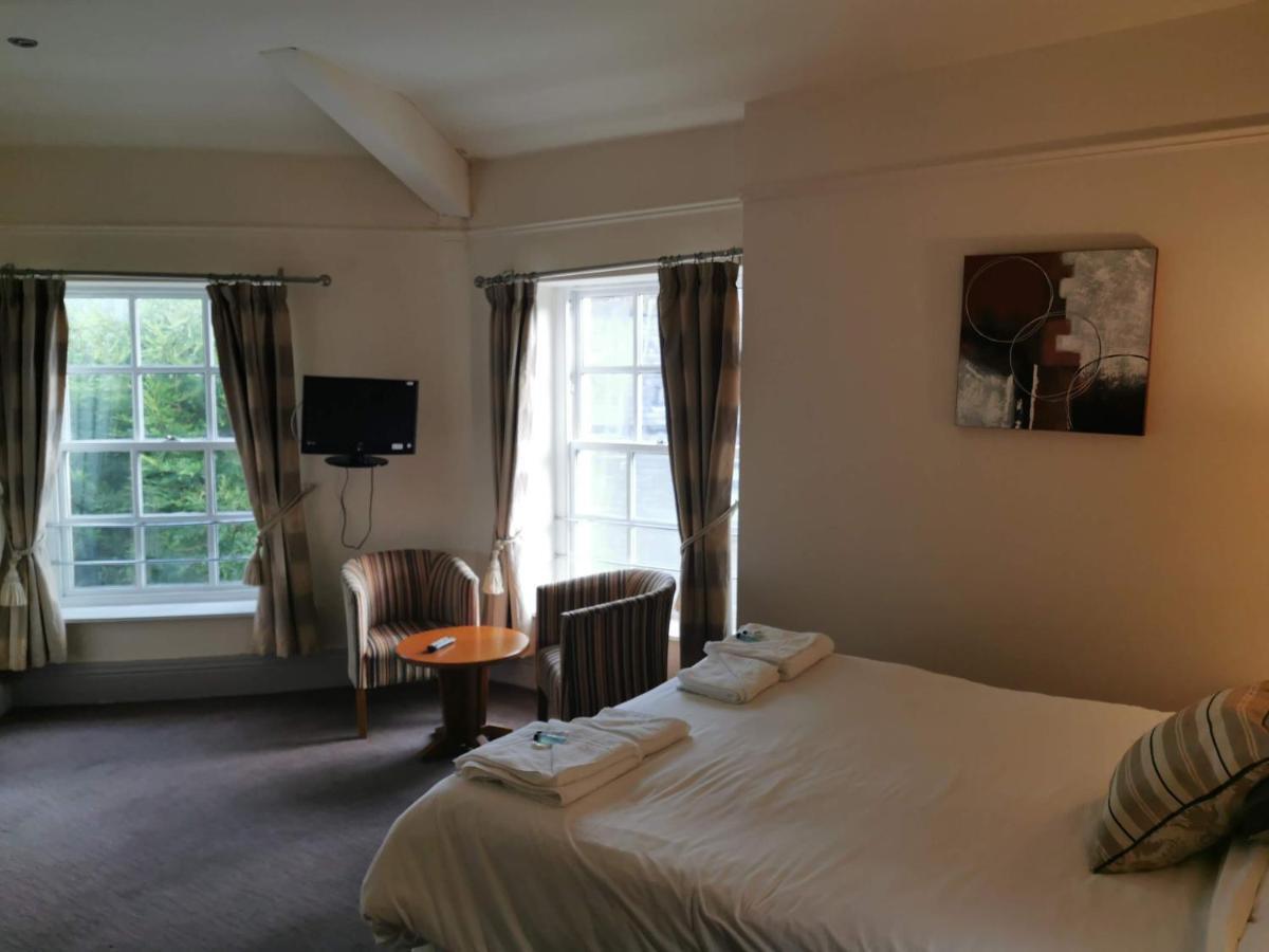 טודמורדן The Queens Hotel מראה חיצוני תמונה
